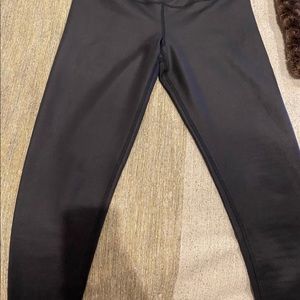 Alo Brushed Legging 87370 Black NWOT